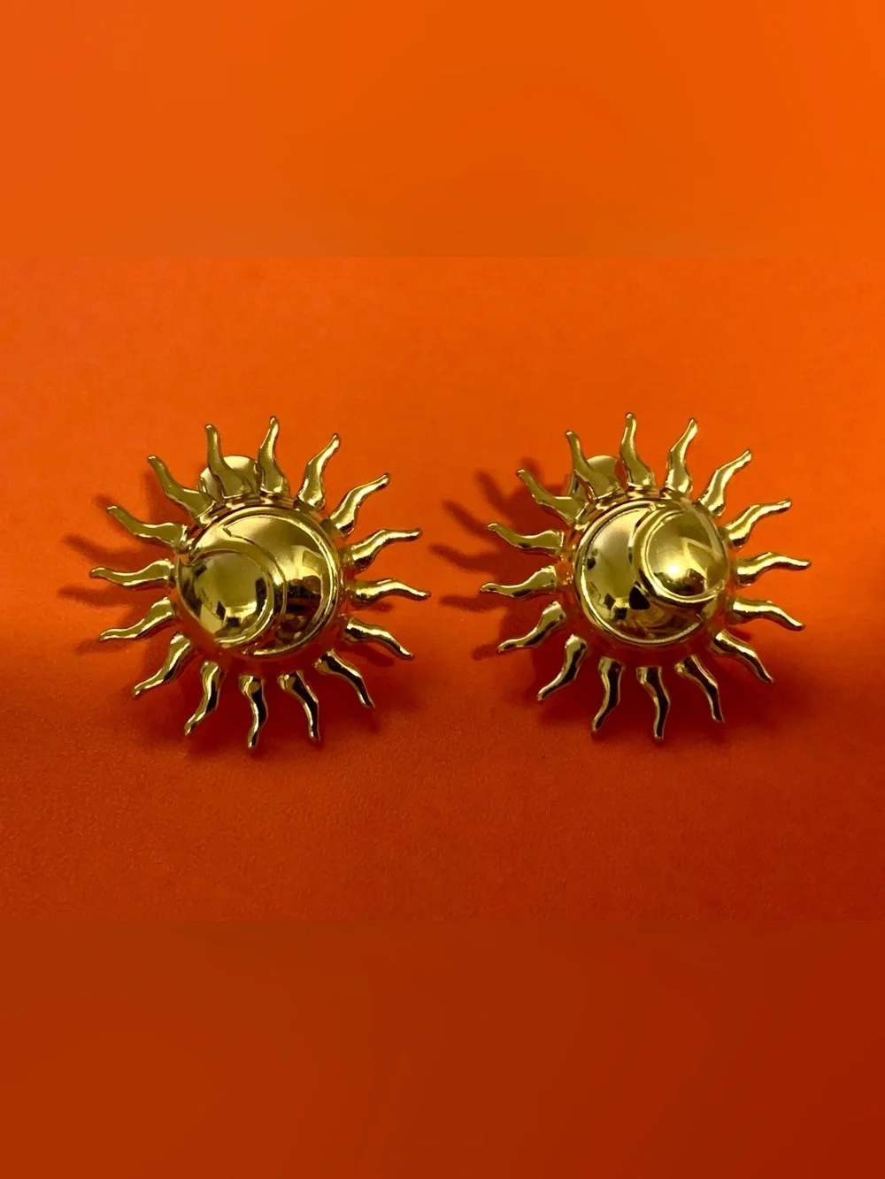 SHASHI Soleil Stud Earring in Gold